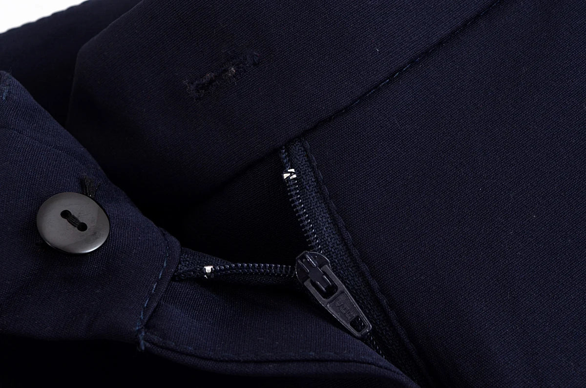 SORA – סט מחויט: וסט עם כפתורים כפולים ומכנסיים ישרים בנייבי