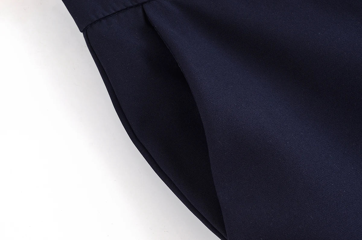 SORA – סט מחויט: וסט עם כפתורים כפולים ומכנסיים ישרים בנייבי