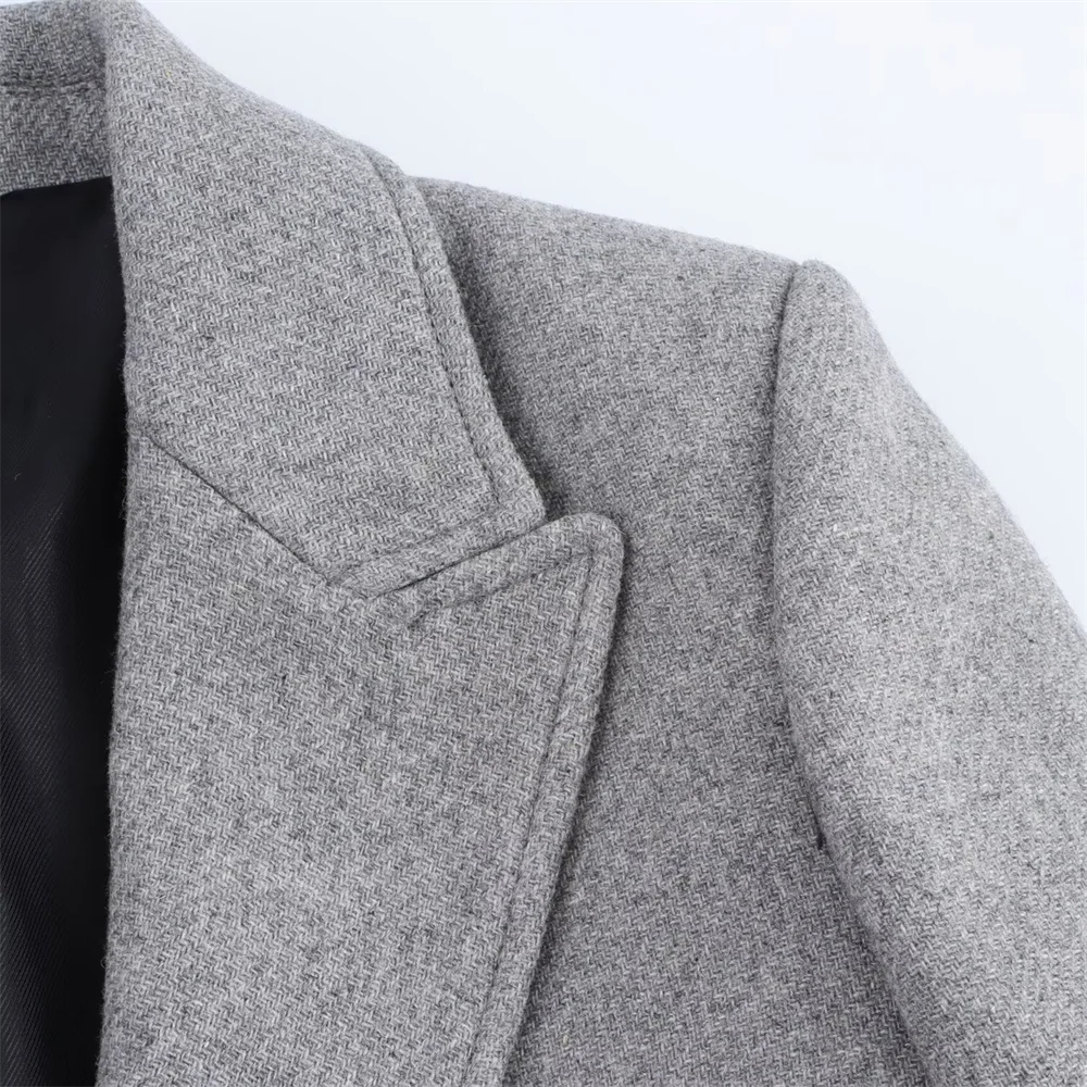 CELINE – מעיל לונג אלגנטי בגזרת לאז’ר עם צווארון קלאסי