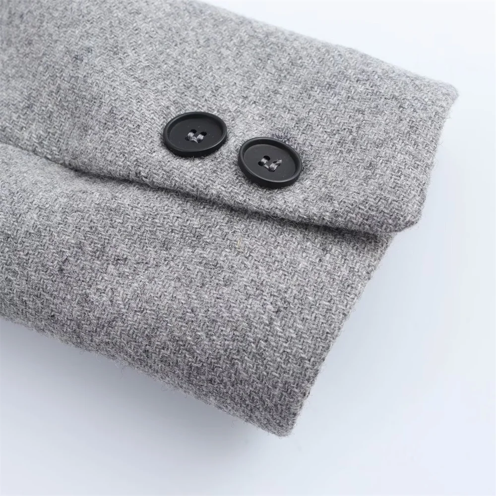 CELINE – מעיל לונג אלגנטי בגזרת לאז’ר עם צווארון קלאסי