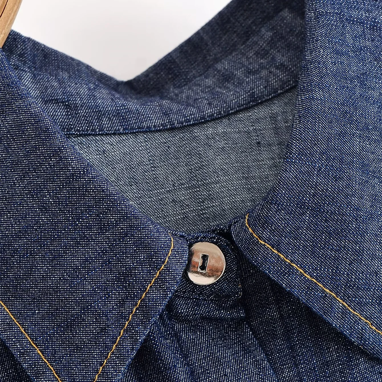 RENATA – סט דנים אלגנטי עם קשירת מותן ומכנס רחב