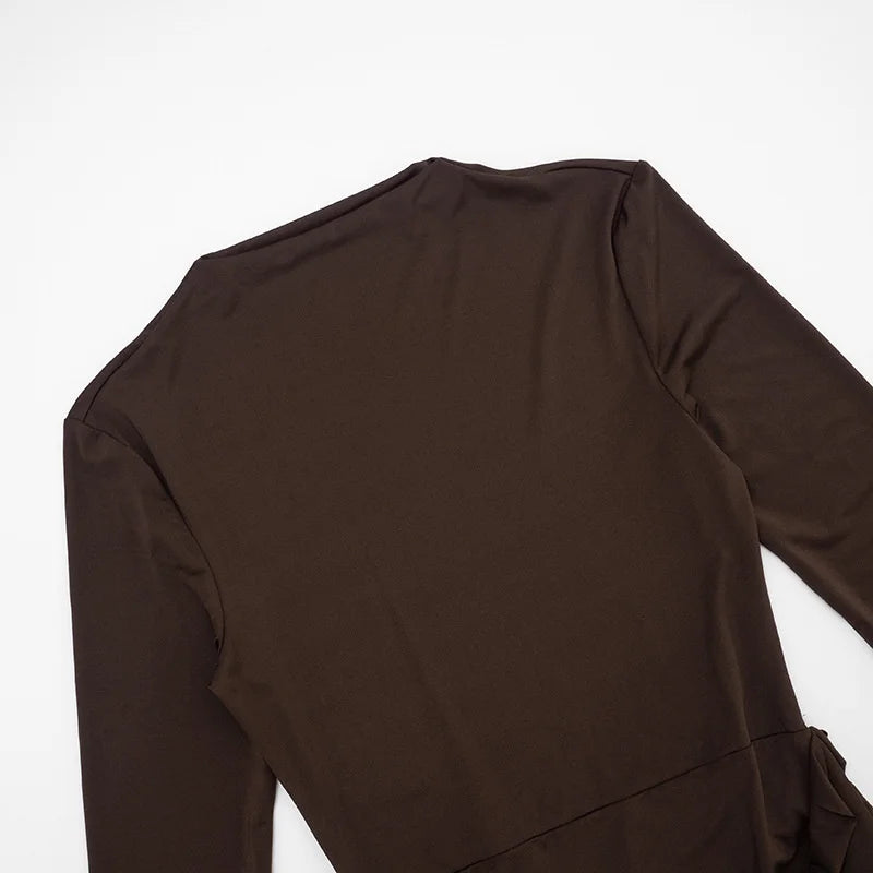 NETA – שמלת מיני מחטבת עם כיווצים ושרוולים ארוכים