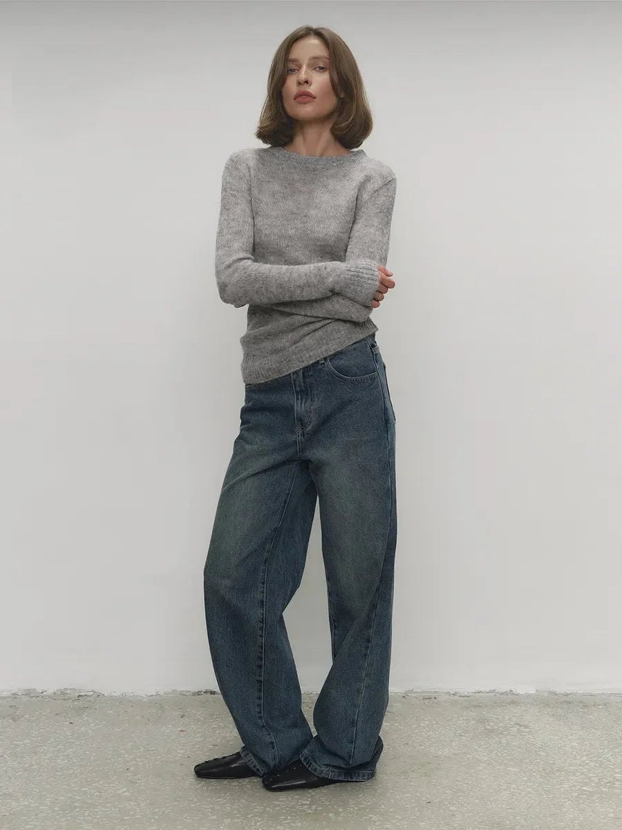 CLEO - סוודר סרוג דק עם צווארון עגול