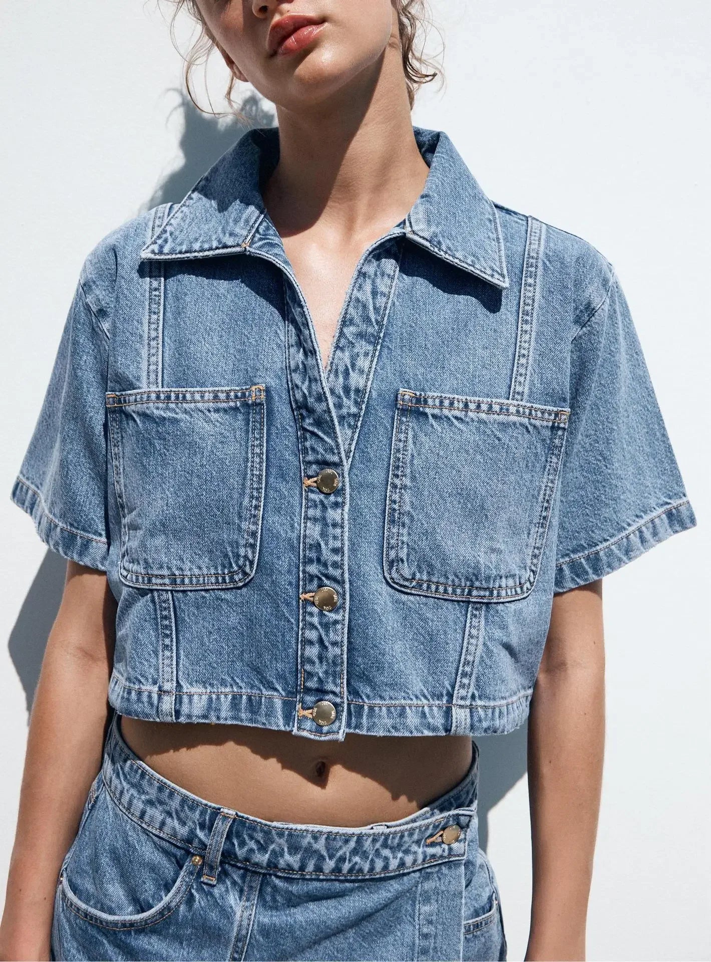 KENDALL – סט דנים: חולצה מכופתרת וחצאית מיני