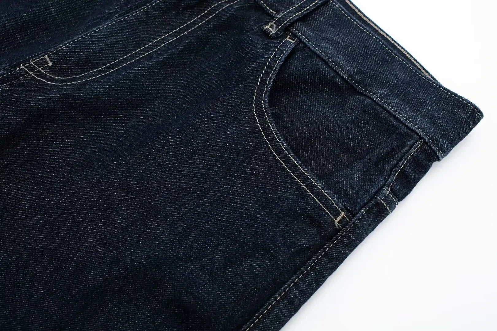 LORÉ – סט ג'ינס: ז'קט קצר ומכנסי Wide Leg בג'ינס כהה