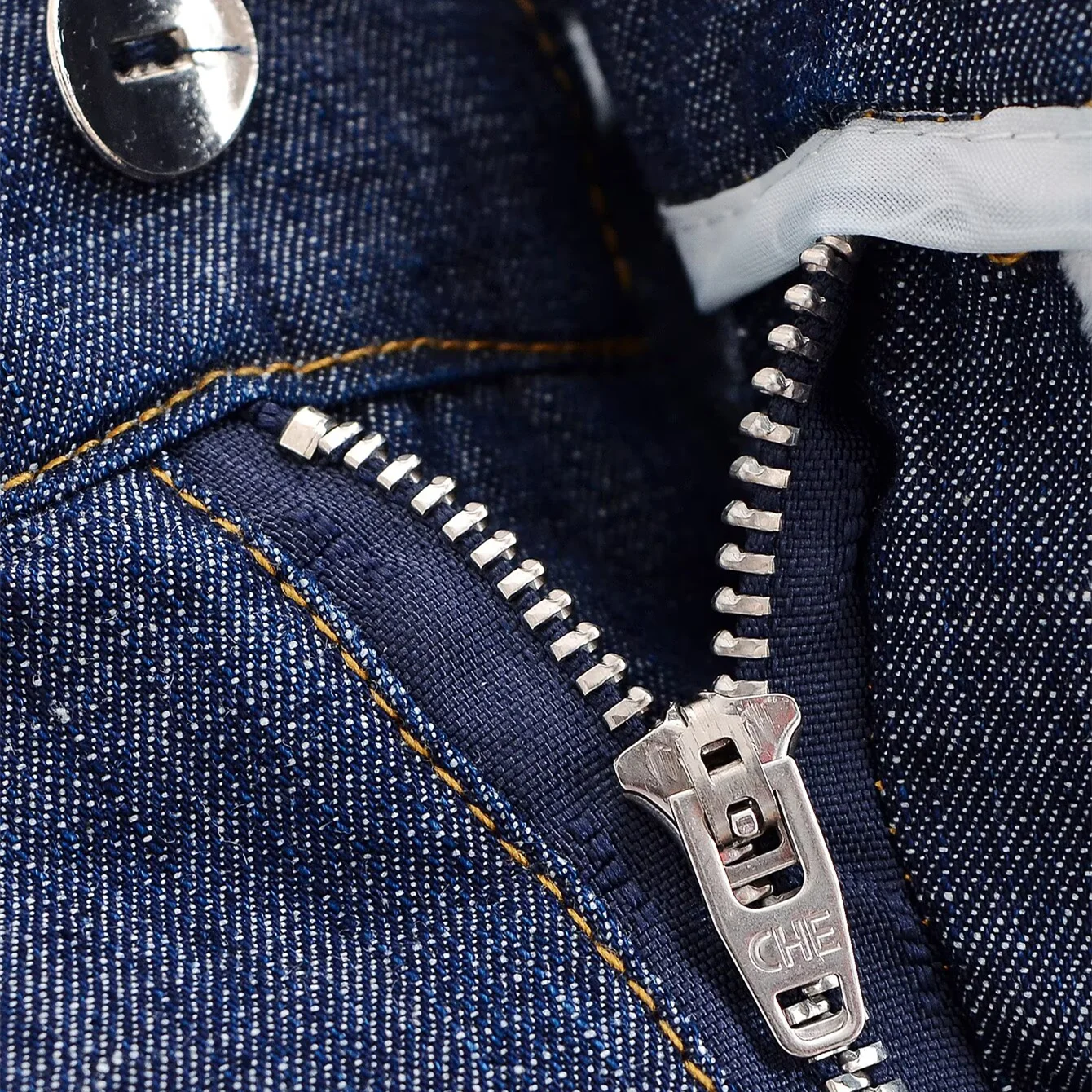 RENATA – סט דנים אלגנטי עם קשירת מותן ומכנס רחב