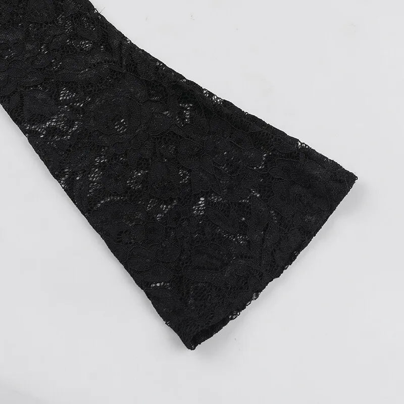 BRIAR - שמלת תחרה מקסי שרוולים ארוכים שסע גבוה