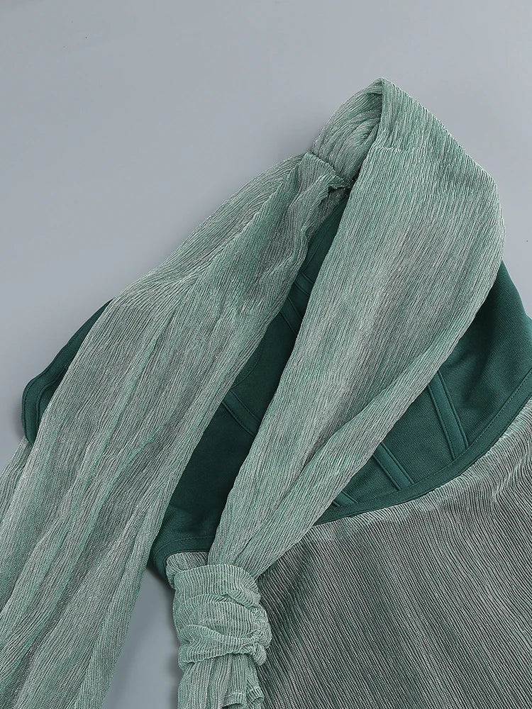 PENNY - שמלת מקסי כתף אחת דרייפ נצנצים קורסט