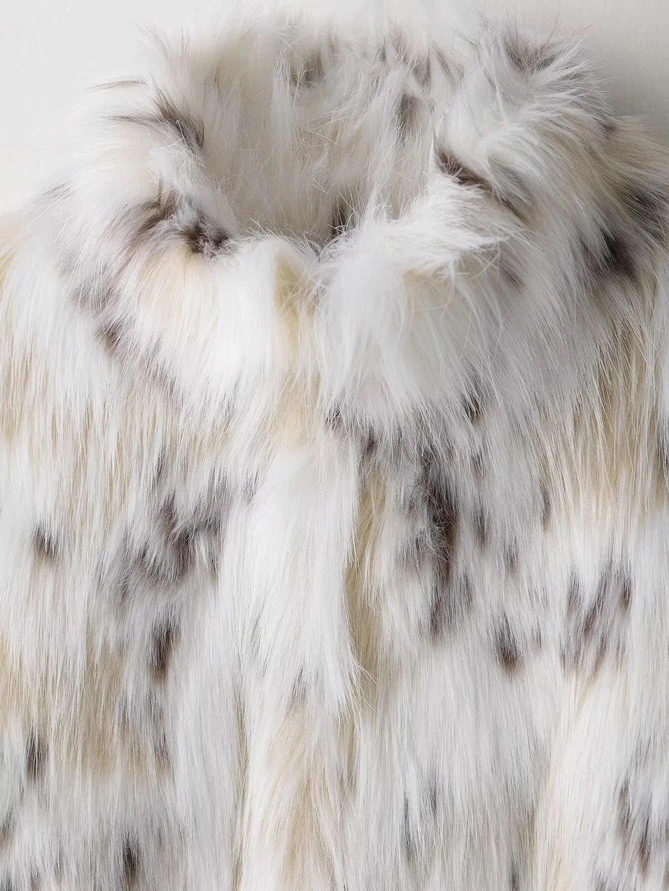 ANITA – מעיל פרווה רך בגזרת Loose עם צווארון עומד