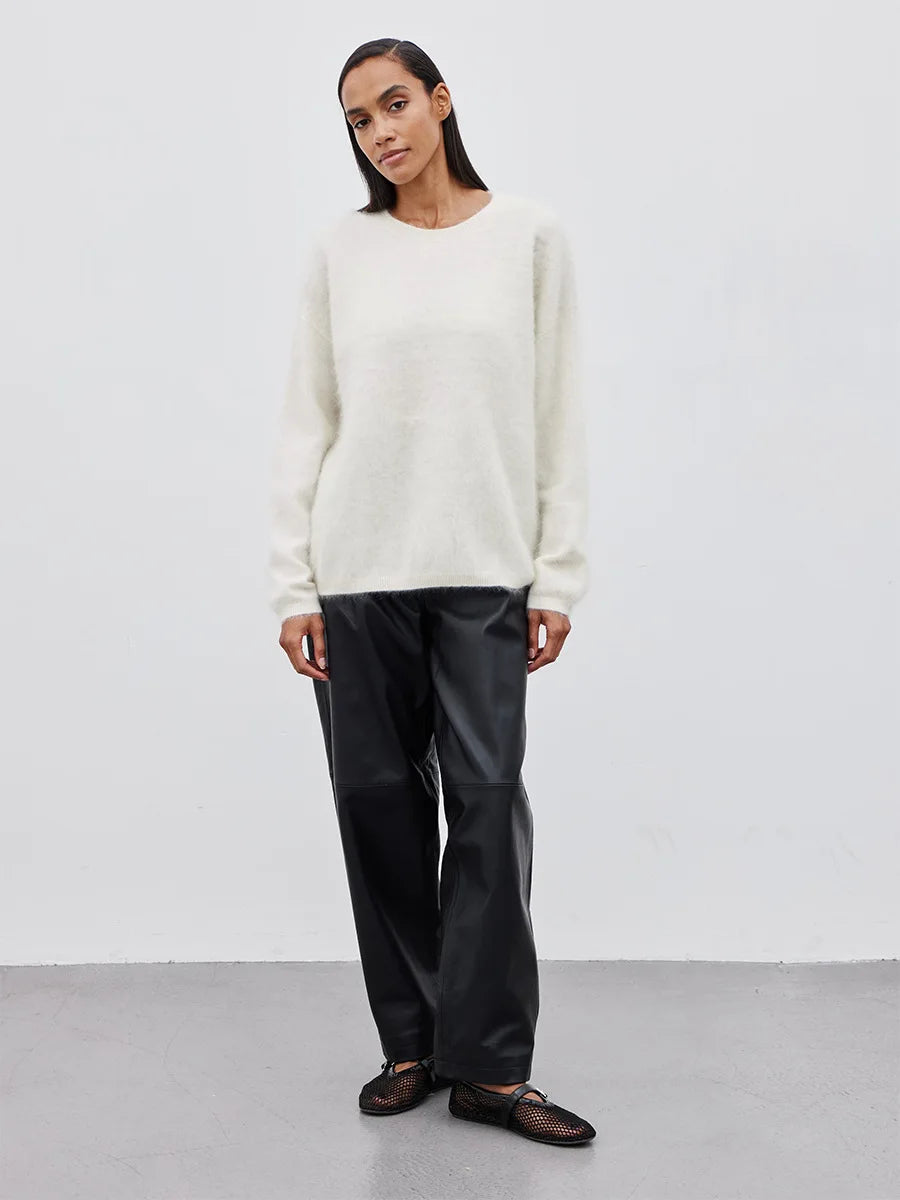 BARE - סוודר ענן רך במיוחד ונוח לכל יום