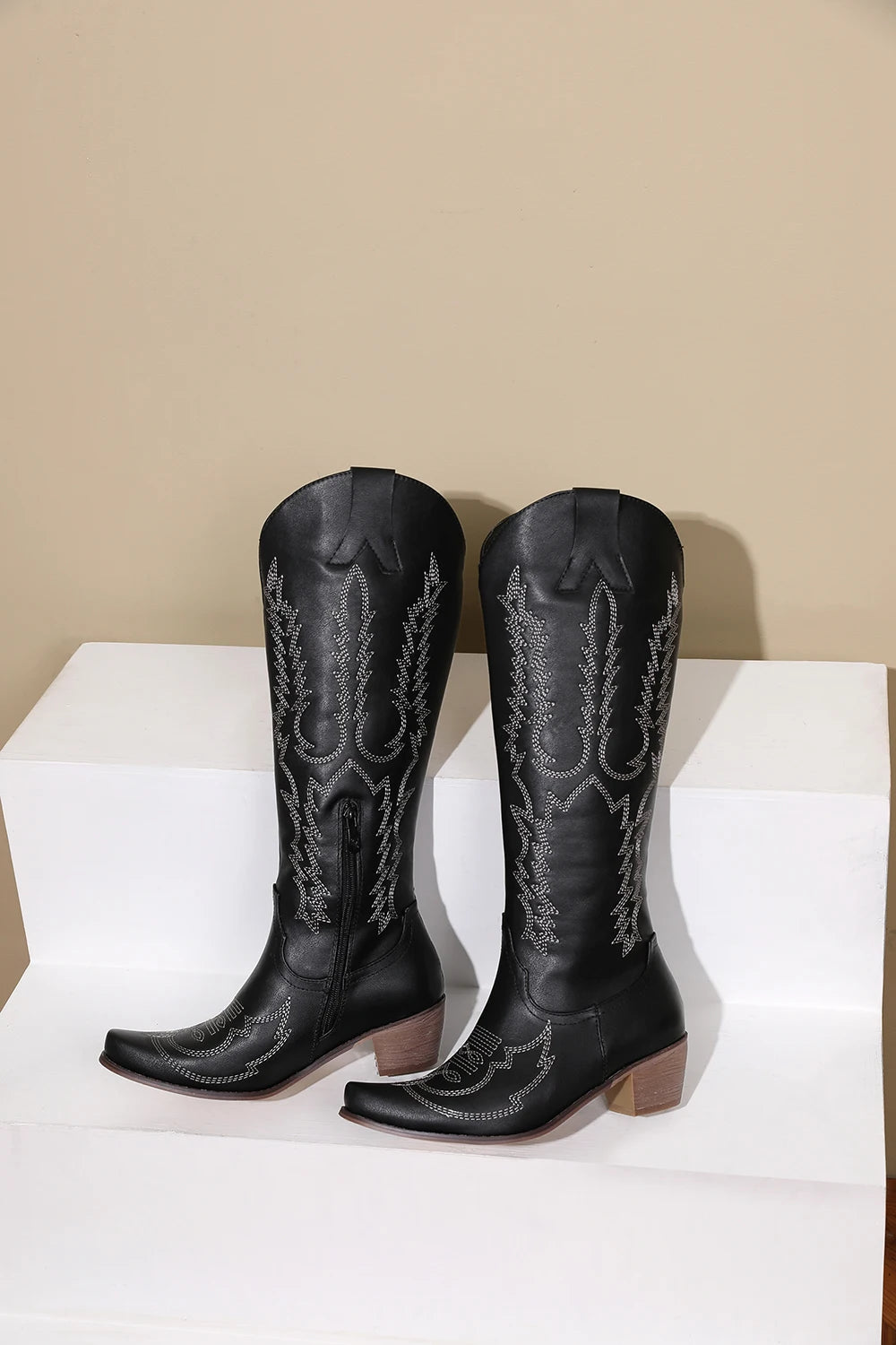 TOKYO - מגפי ברך קאובוי רקמה בוהן מחודדת