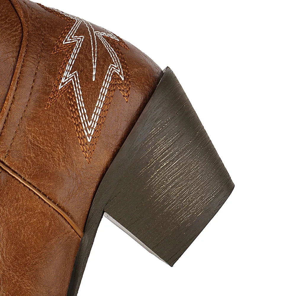 WILD - מגפי ברך קאובוי רקמה עקב בלוק בוהן מחודדת