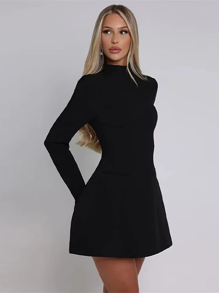 MILA – שמלת ערב צמודה עם גב פתוח