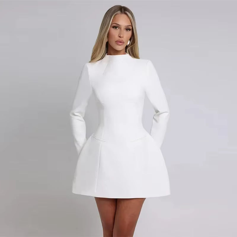 MILA – שמלת ערב צמודה עם גב פתוח