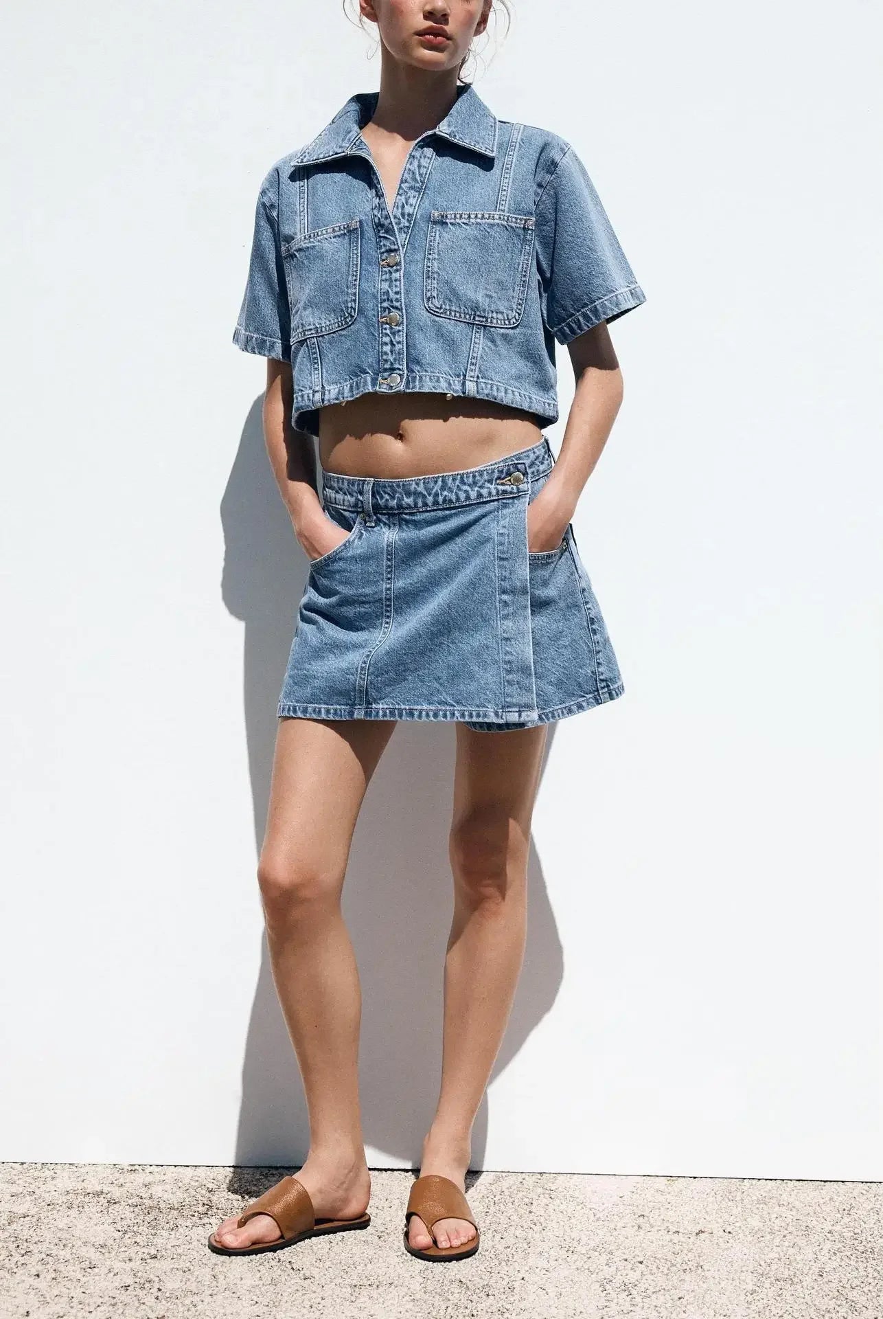 KENDALL – סט דנים: חולצה מכופתרת וחצאית מיני