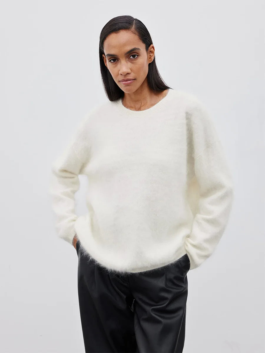 BARE - סוודר ענן רך במיוחד ונוח לכל יום